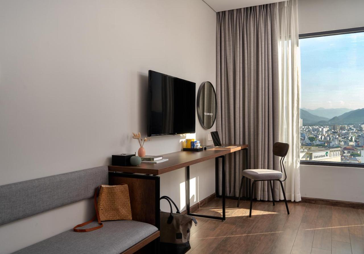 Em Oi Boutique Hotel На Транг Екстериор снимка