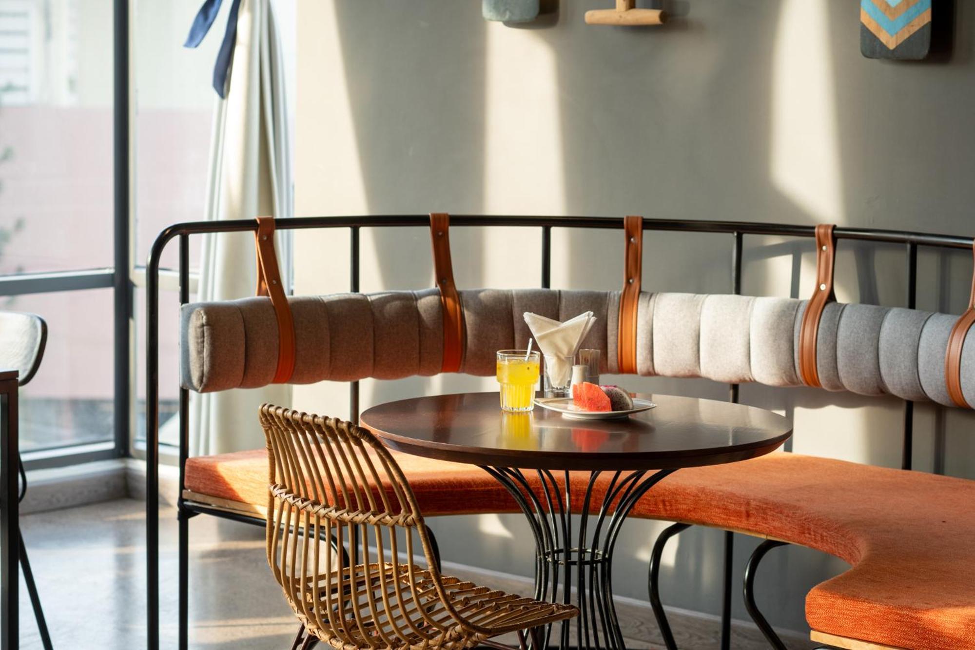 Em Oi Boutique Hotel На Транг Екстериор снимка